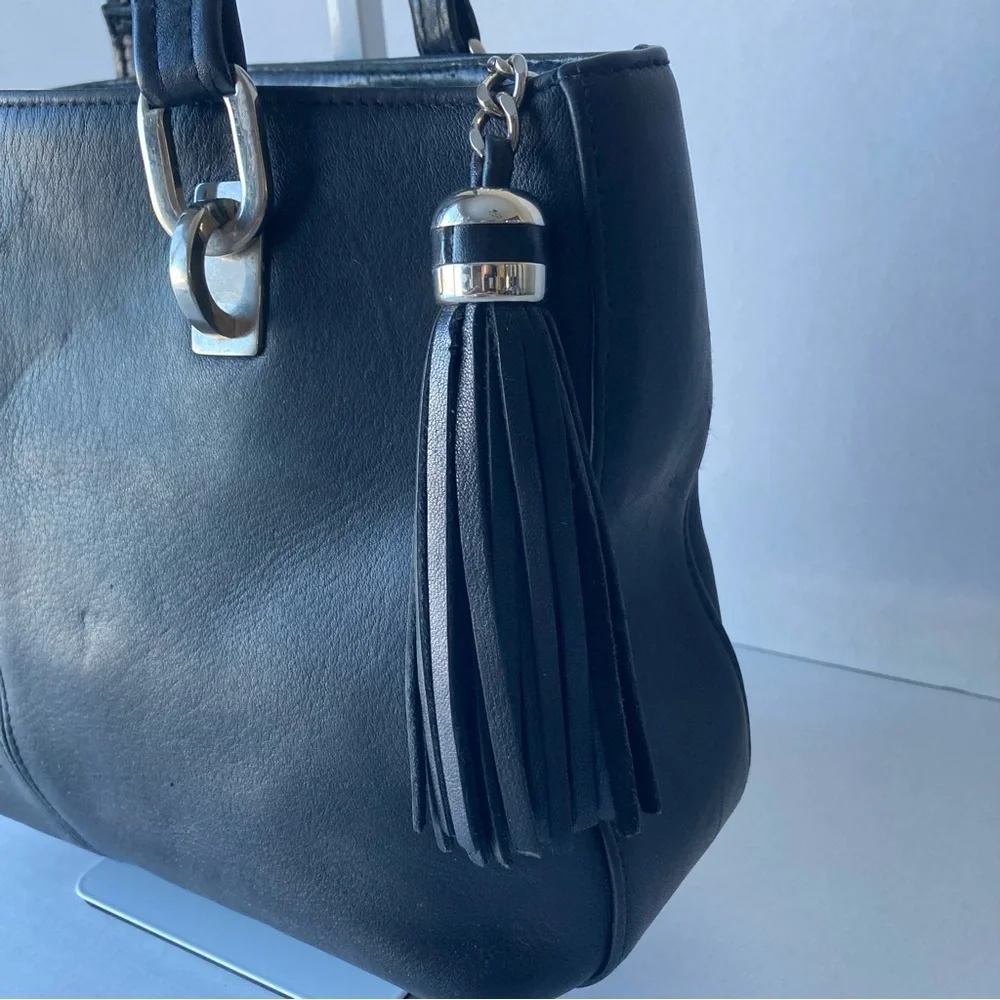 Vintage Tignanello‎ Leather Shoulder Bag Purse Black Fringe Tassel